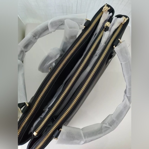 COACH PURSE 👜 - Picture 4 of 15